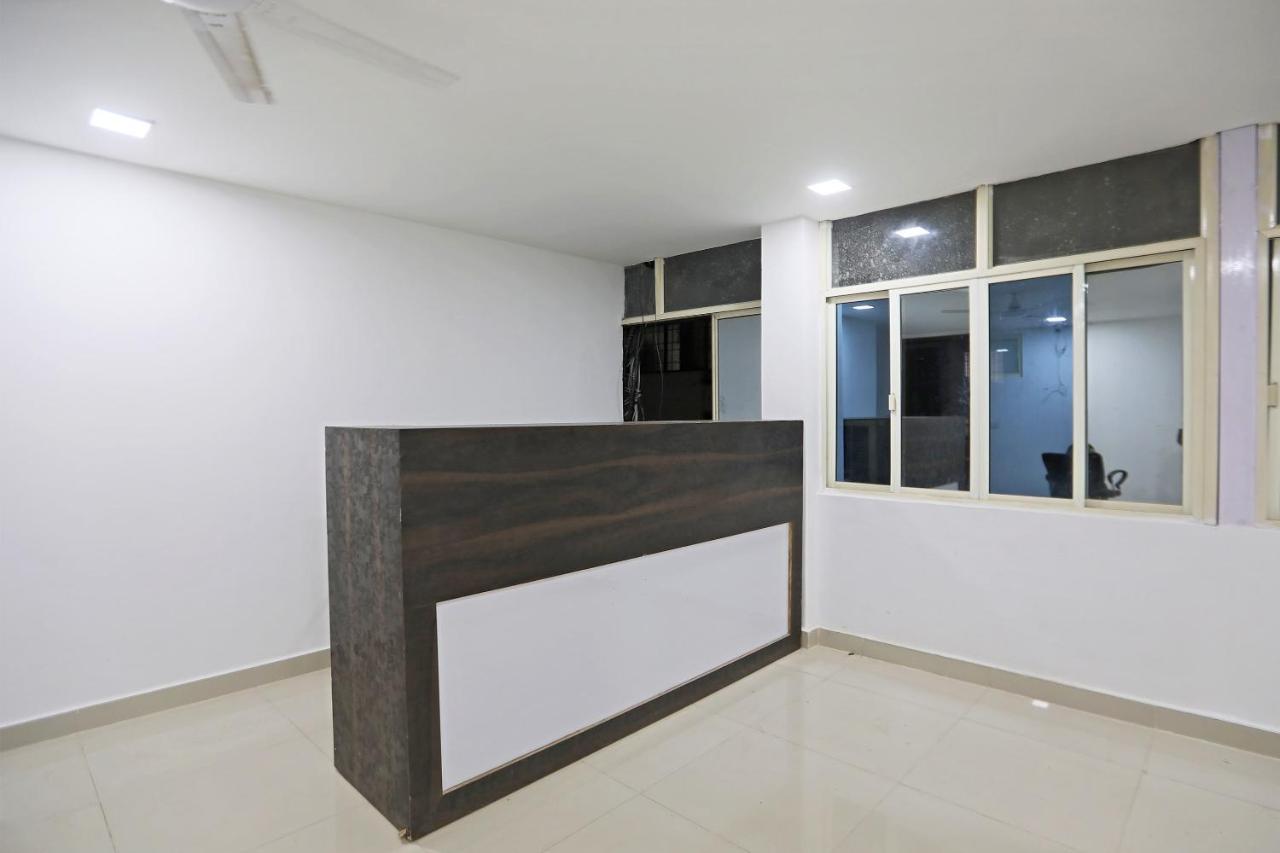 Townhouse South Lawn Hotel Ню Делхи Екстериор снимка